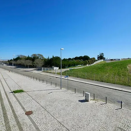 Parque Nacoes, Garagem, Ac, Varanda Lejlighed Lisboa